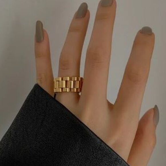 Minimalist Watch Band Ring | 18K Gold Plated Ring | Size 9 - Picture 2 of 4